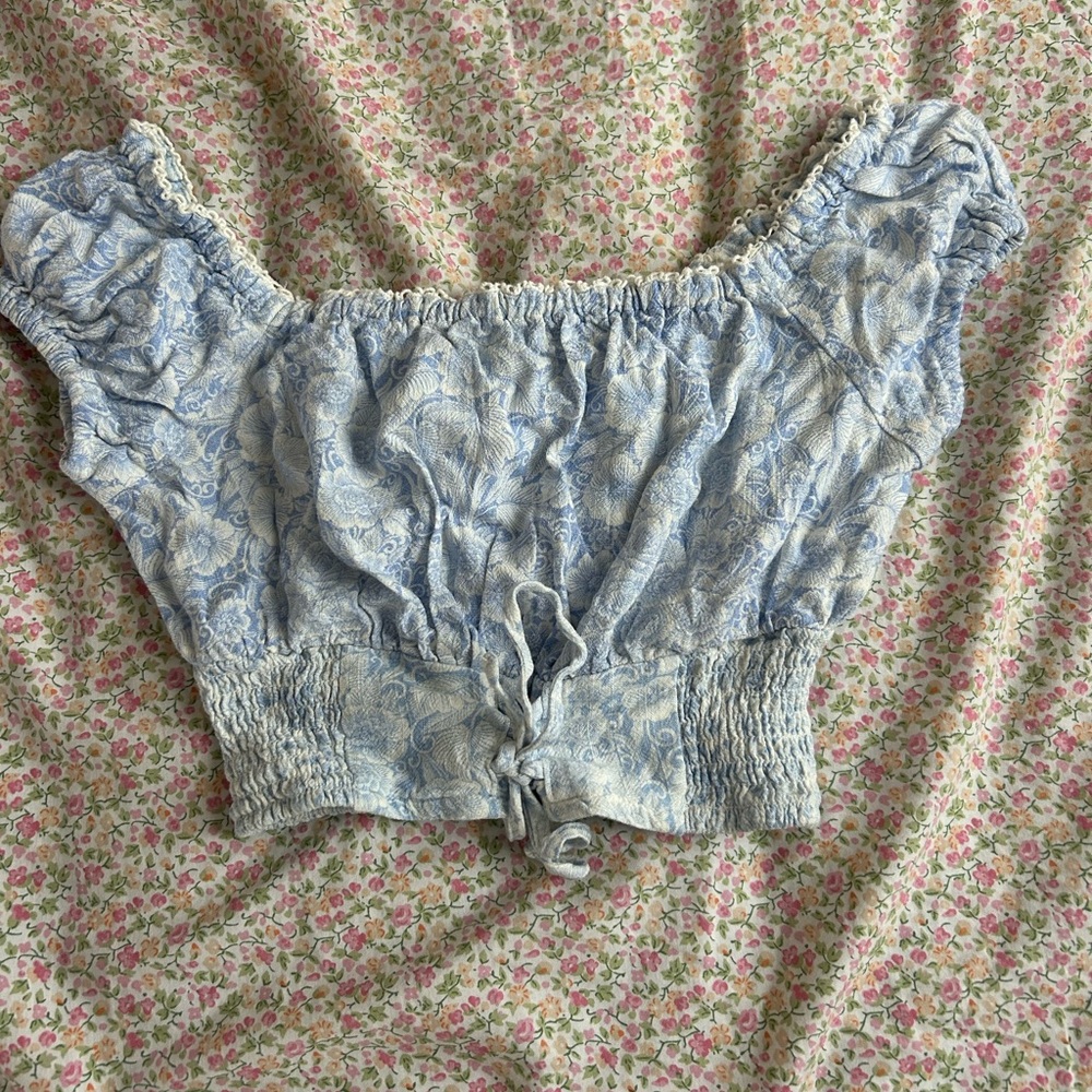 Aeropostale Blue Puff Sleeve Smocked Crop Blouse